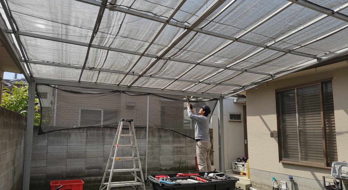 カーポート 遮光ネット 張り 方